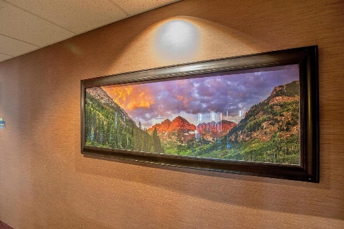 Days Inn by Wyndham Manitou Springs image 21