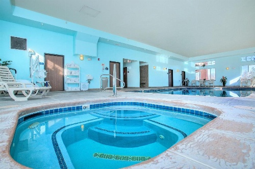 Days Inn by Wyndham Manitou Springs image 24