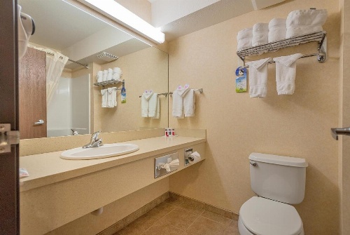 Days Inn by Wyndham Manitou Springs image 31