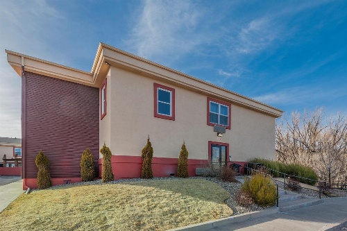 Days Inn by Wyndham Manitou Springs image 43